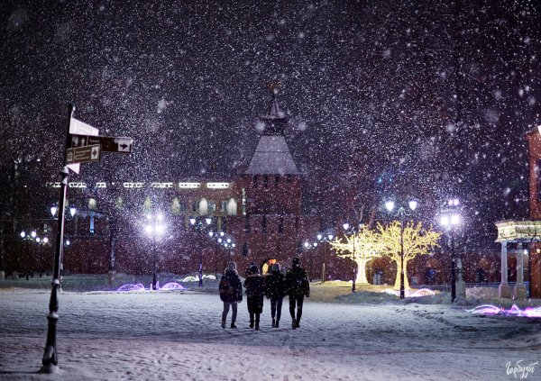 Снег идет Москва