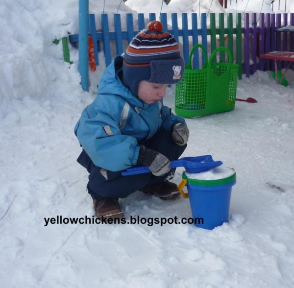 Снег в ведерке