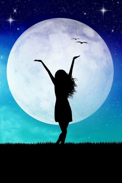 Девочка на Луне