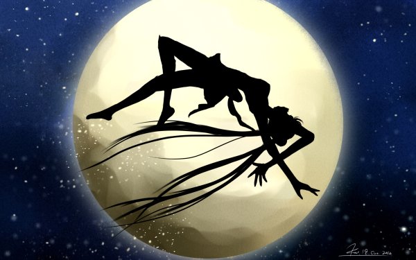 Sailor Moon на фоне Луны