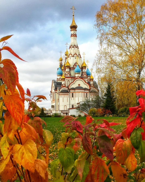 Обнинск осень храм