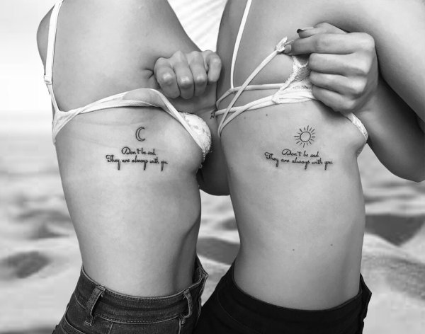 Тату Луна с надписью