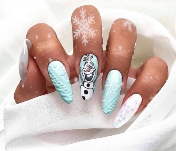 Зимний маникюр