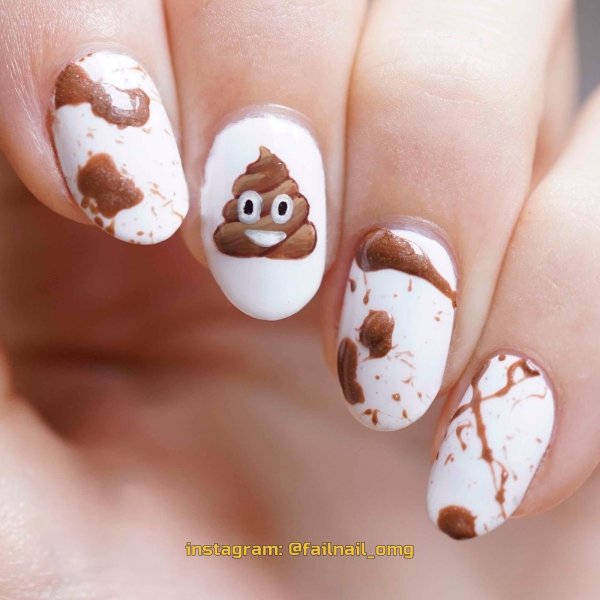 Маникюр с какашкой