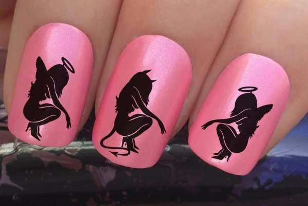 Маникюр с рисунком девушки