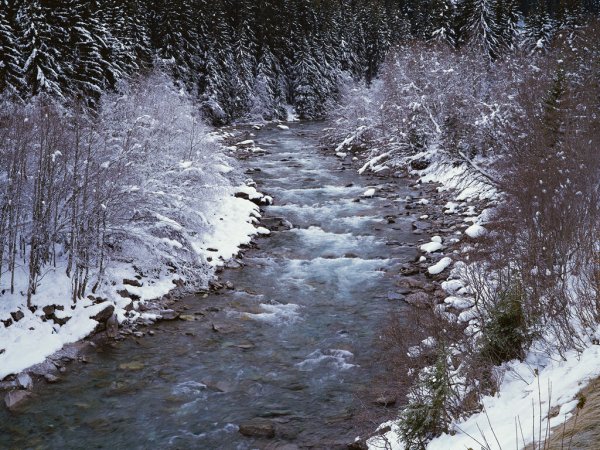 Зимний ручеёк