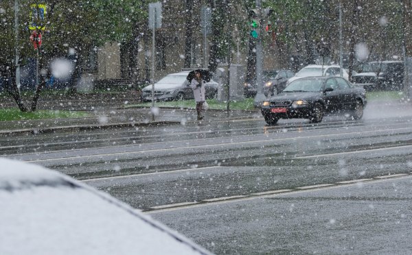 Мокрый снег в Москве