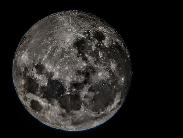 Луна 4к фото