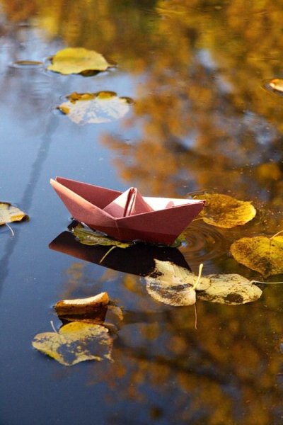 Осенние кораблики