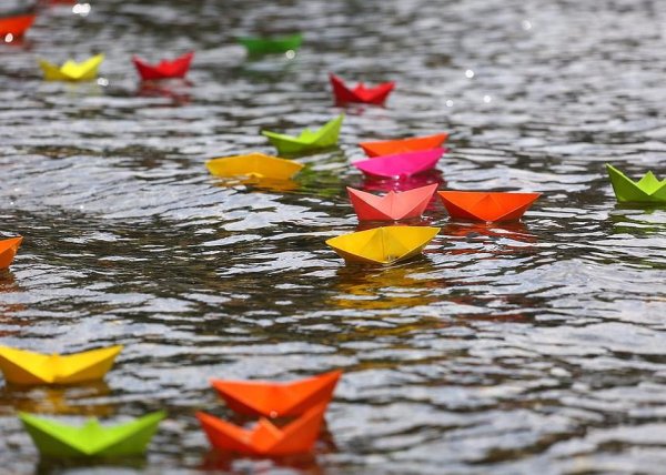 Кораблик в луже