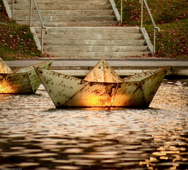 Бумажный кораблик оно