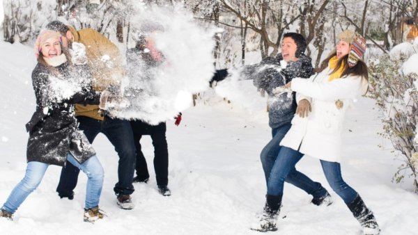 Зимний корпоратив на природе зимой