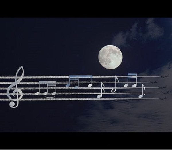 Луна и Ноты
