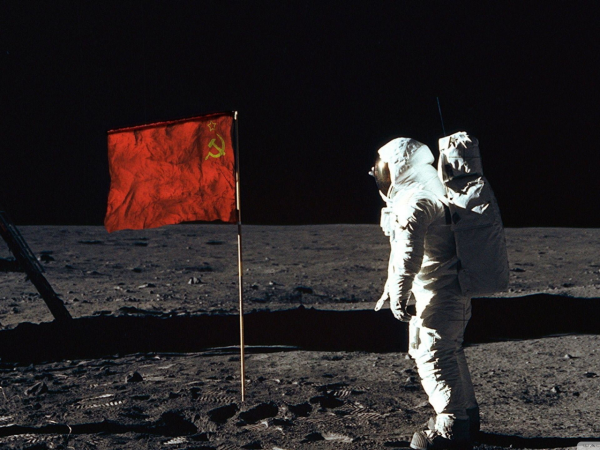 Первые люди на Луне