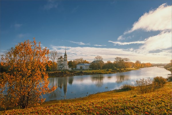 Осень река Вологда храмы
