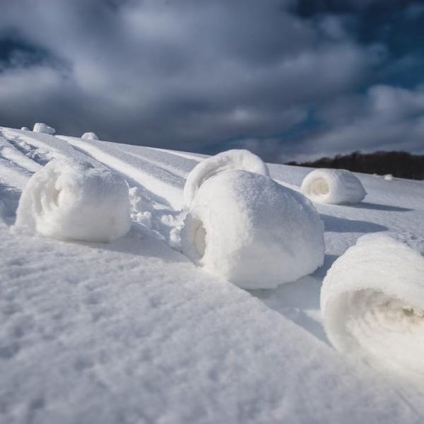 Снежные рулоны
