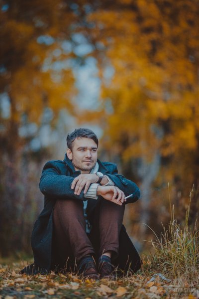 Мужчина осень