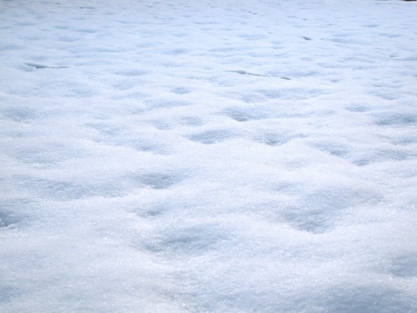 Чистый снег