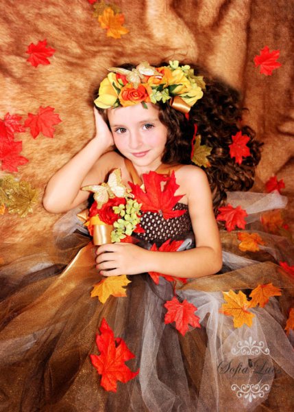 Прическа на бал осени в сад