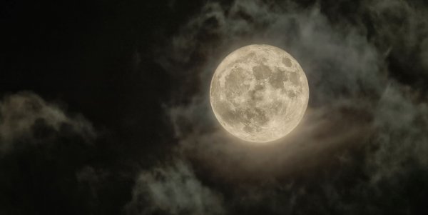 Луна эффект