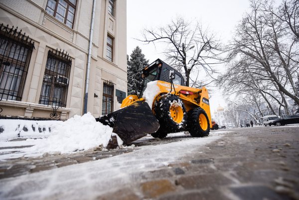 Уборка снега