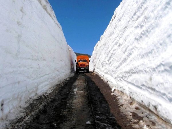 Дорога на Камчатке зимой