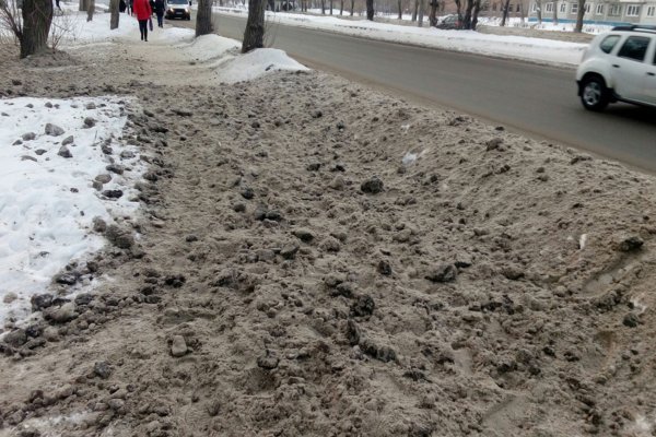 Грязный снег