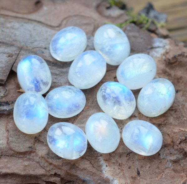 Лунный камень Севан