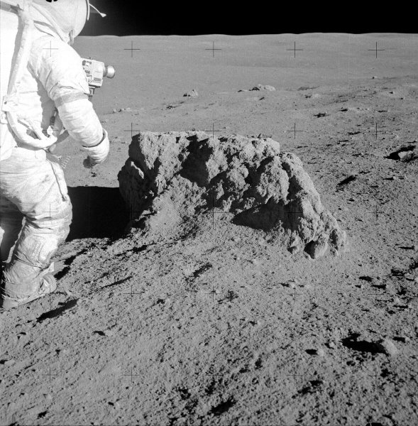 Снимки Луны с Аполлона