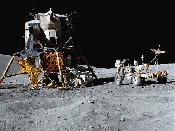 Аполлон 16 Луноход