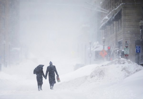 Метель в городе