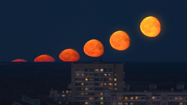 Заход солнца на Луне