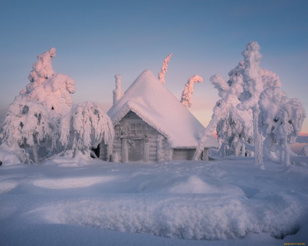 Ледяная избушка Деда Мороза