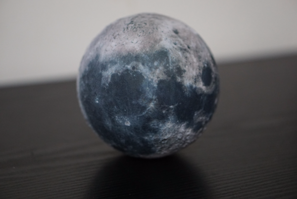 Модель Луны