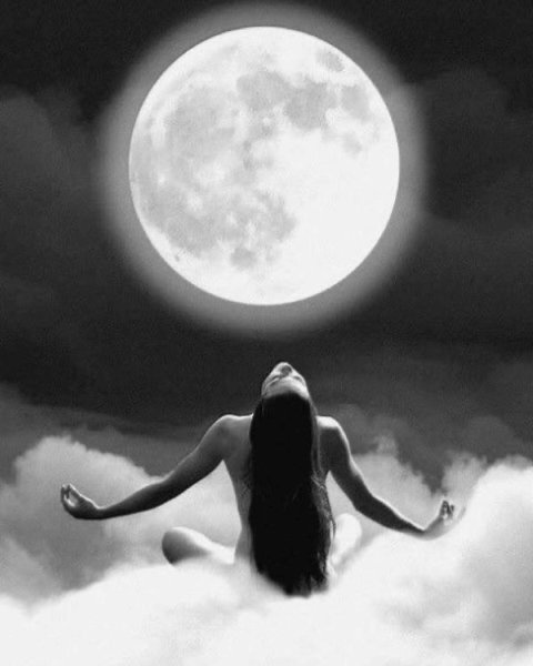 Полнолуние женщина