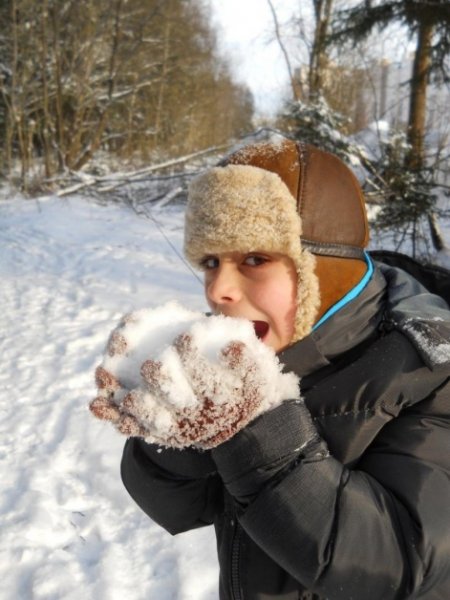 Помогай весне ешь снег