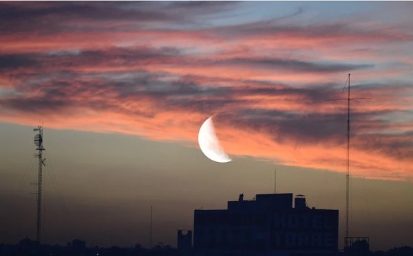 Затмение над городом
