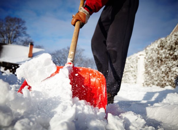 Уборка снега
