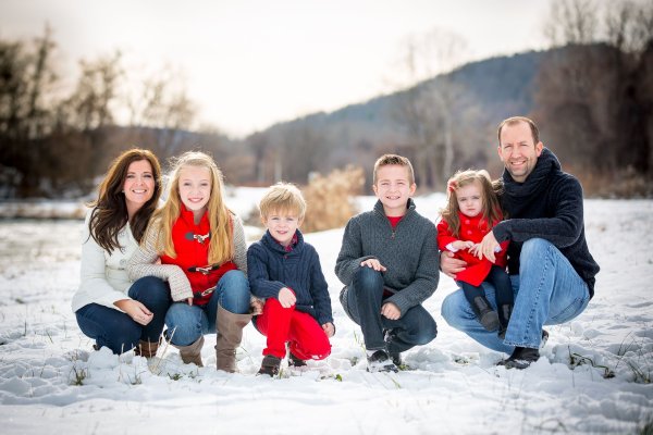 Семья зимой