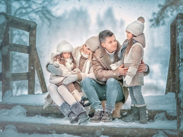 Зимняя фотосессия на улице семейная