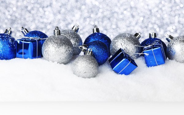 Новогодние игрушки