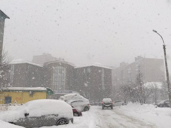 Метель в Кировске Мурманской области