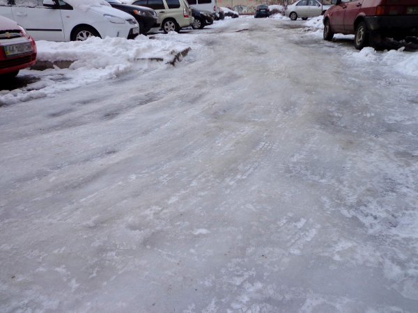 Лед на дороге