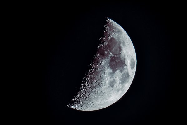 Неполная Луна