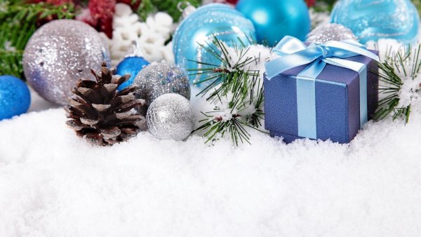 Новый год снег