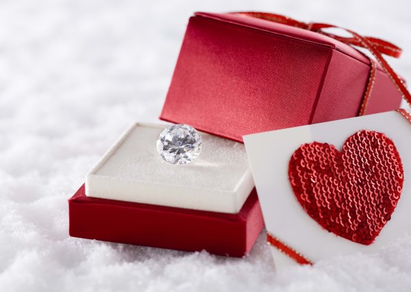 Бриллианты в подарок