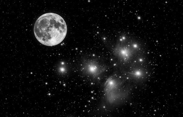 Космос черно белый