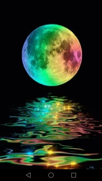 Разноцветная Луна