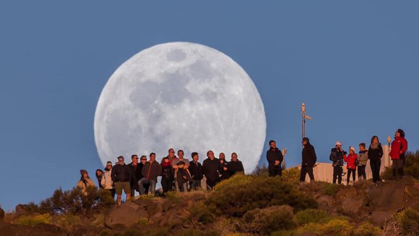 Самая большая Луна