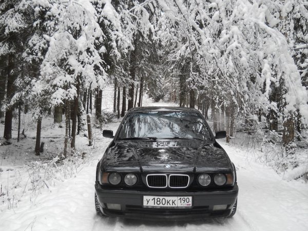 BMW e34 зимой